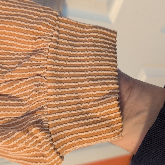 Anyshow Colorblock Ribbed Long-sleeve Crewneck Top NWT - Picture 6 of 8